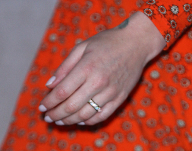 Fearne Cotton Engagement Ring Picture